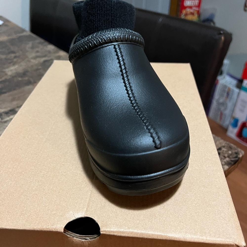 Only Wore It Once Just To Try It On And It’s Big … - image 1